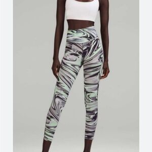 Lululemon Athletica Green/Black Swirl Pattern Swift Speed High Rise Legging Sz 2